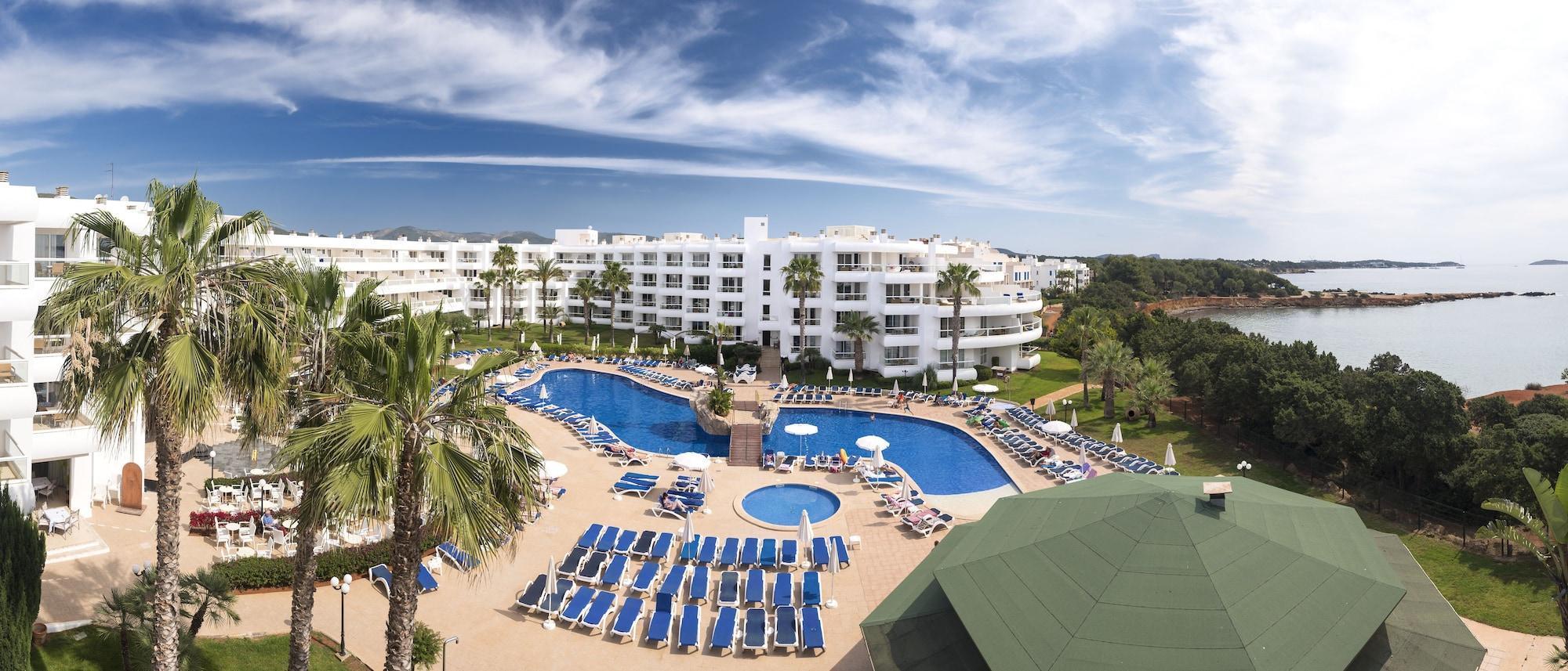 Aparthotel Tropic Garden Santa Eularia des Riu Exterior photo