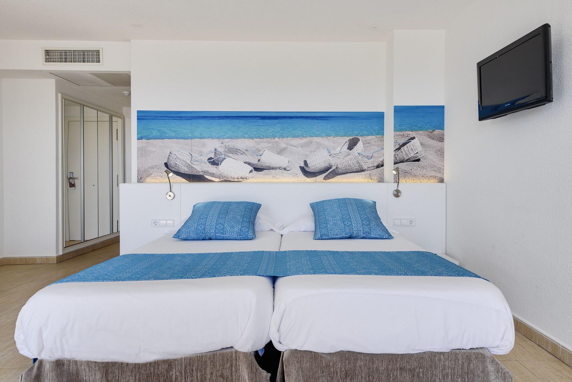Aparthotel Tropic Garden Santa Eularia des Riu Exterior photo