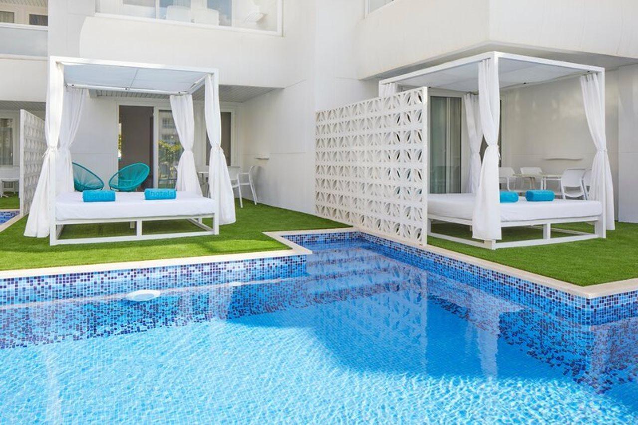 Aparthotel Tropic Garden Santa Eularia des Riu Exterior photo