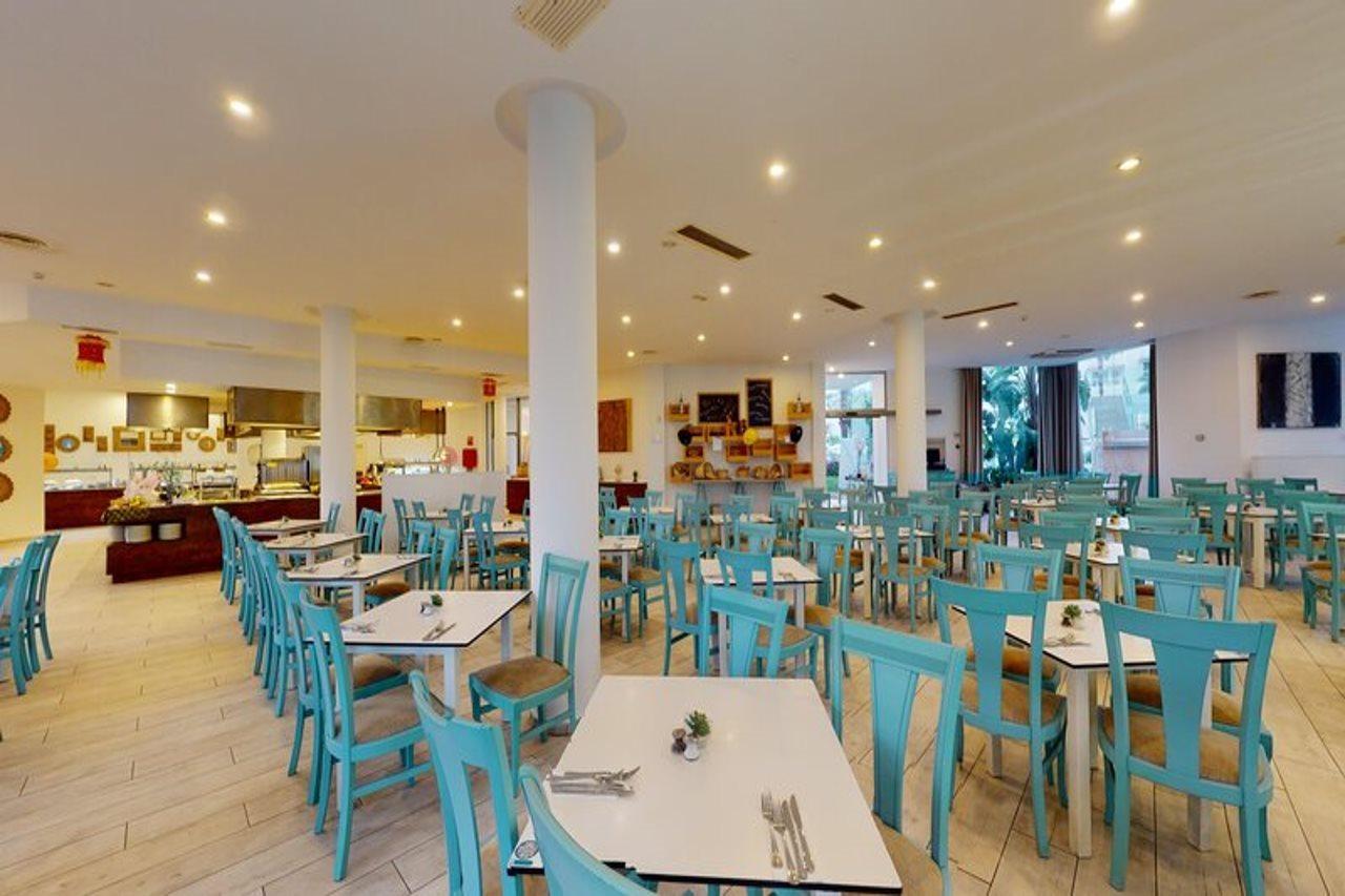 Aparthotel Tropic Garden Santa Eularia des Riu Exterior photo