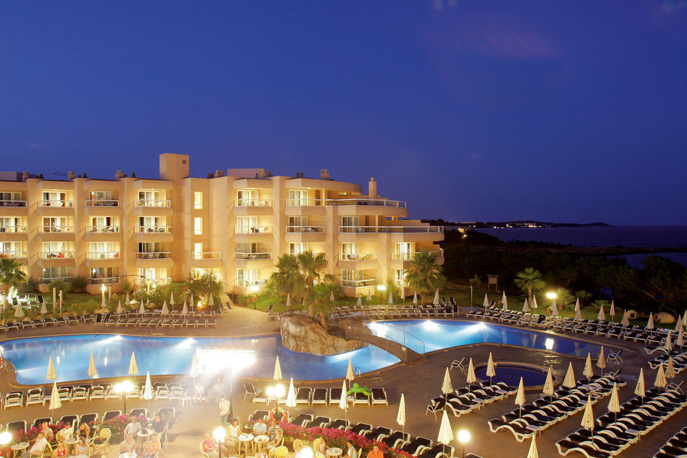 Aparthotel Tropic Garden Santa Eularia des Riu Exterior photo